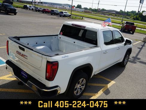 Used 2025 GMC Sierra 1500 SLT AWD/4WD image 15