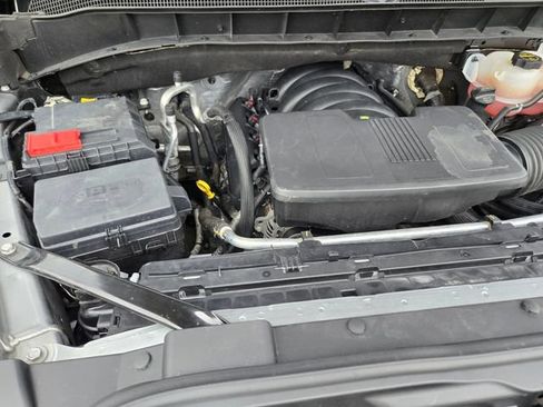 Used 2025 Chevrolet Silverado 1500 LT AWD/4WD image 21