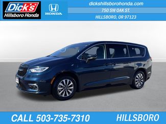 Used 2023 Chrysler Pacifica Touring-L FWD 360° Tour