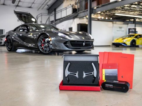 Used 2019 Ferrari 812 Superfast image 13