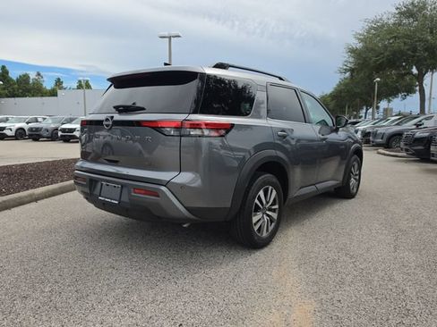 Certified 2026 Nissan Pathfinder SL FWD image 8