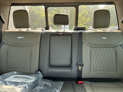 New 2025 Ford F350 Platinum w/ Platinum Plus Package image 6