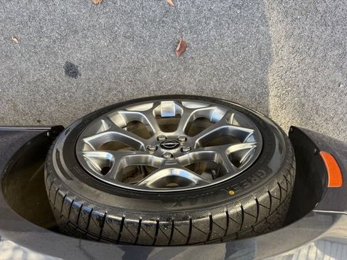 Used 2016 Chrysler 300 C Platinum w/ Safetytec Plus Group image 12