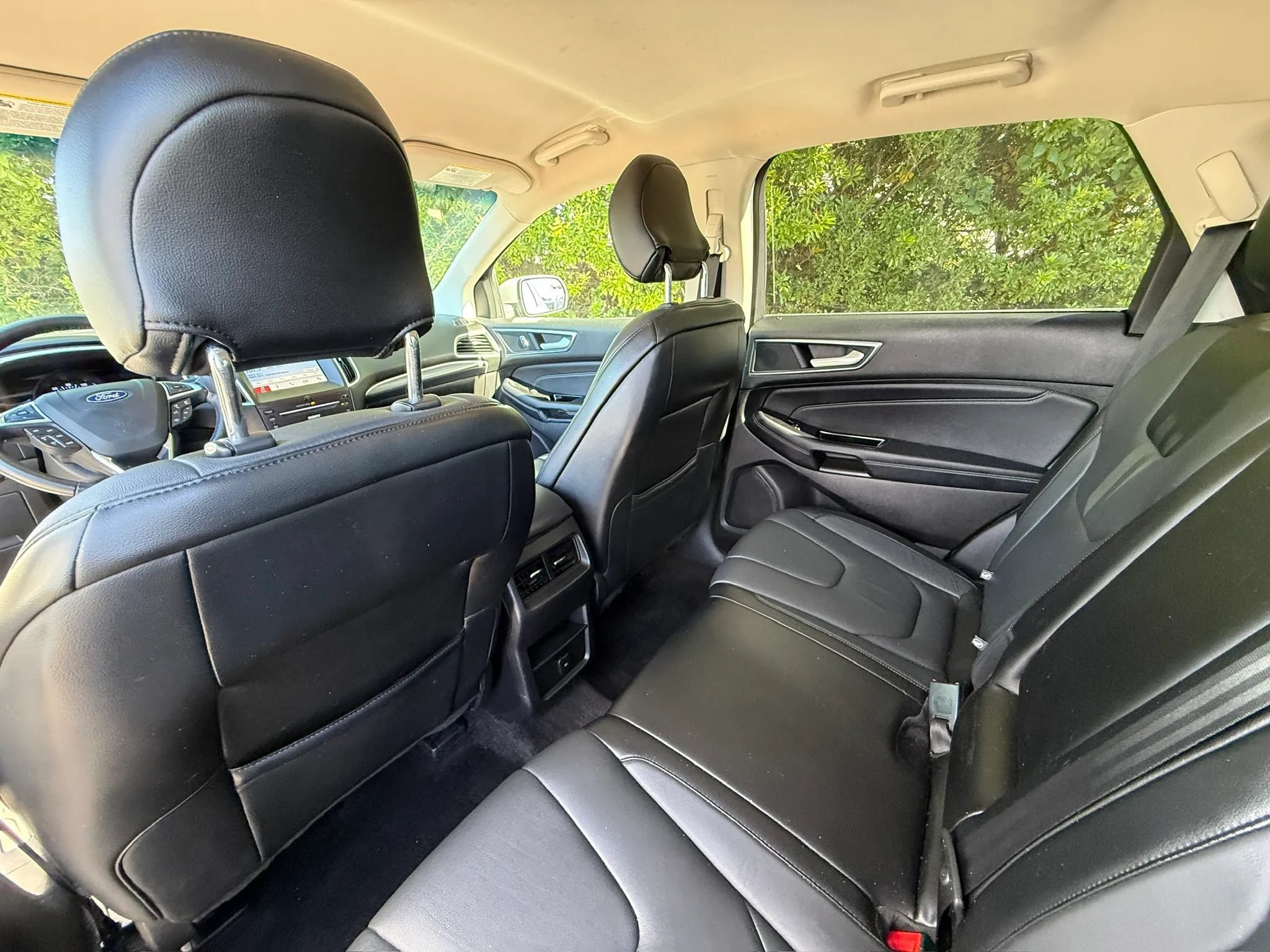 Used 2018 Ford Edge Titanium FWD image 33