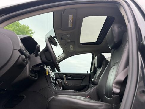 Used 2014 GMC Acadia SLT FWD image 17