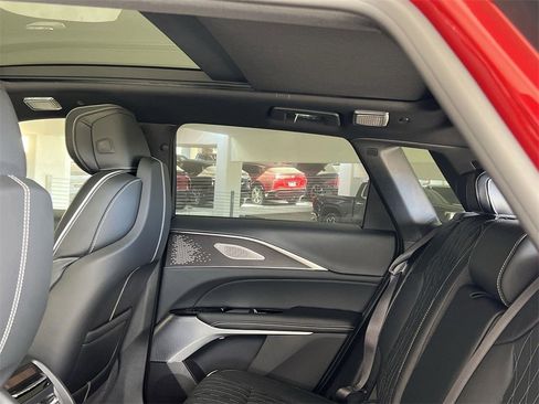 New 2026 Cadillac Lyriq V image 28