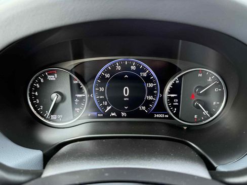 Used 2024 Buick Enclave Premium AWD/4WD image 19
