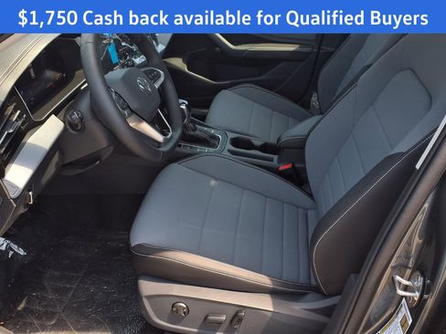 New 2026 Volkswagen Jetta SE FWD image 16