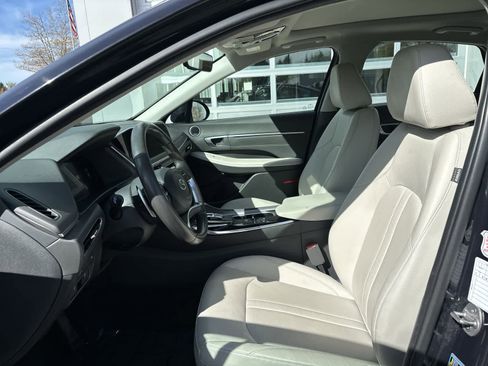 Used 2023 Hyundai Sonata Limited FWD image 9