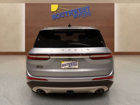 Used 2022 Lincoln Corsair FWD w/ Equipment Group 101A image 3