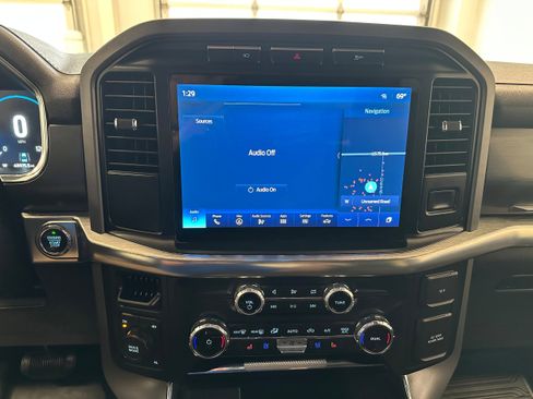 Used 2022 Ford F150 Lariat image 18