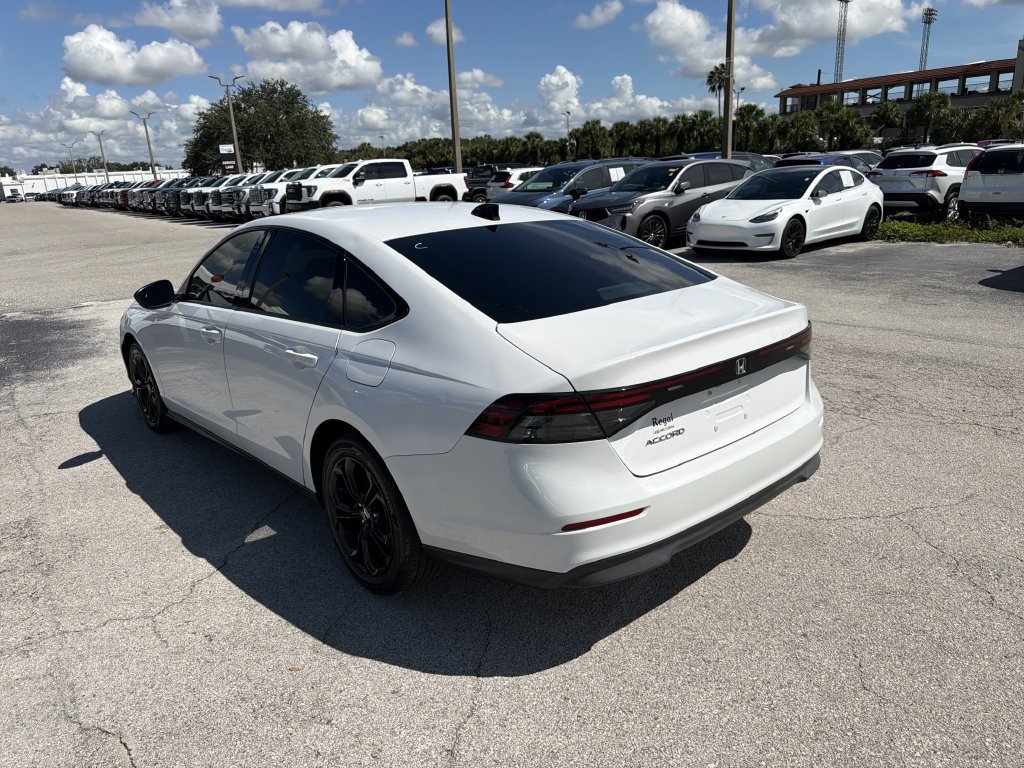 Used 2025 Honda Accord SE image 6
