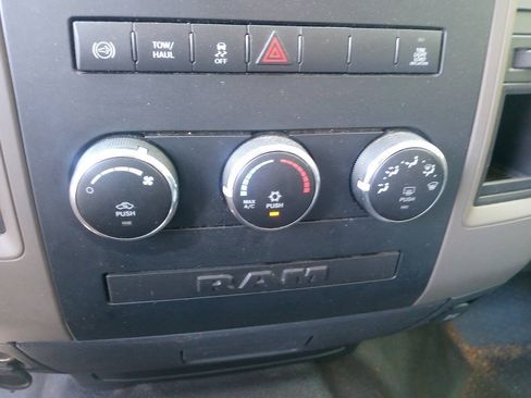Used 2012 RAM 2500 ST w/ Chrome Appearance Group AWD/4WD image 16