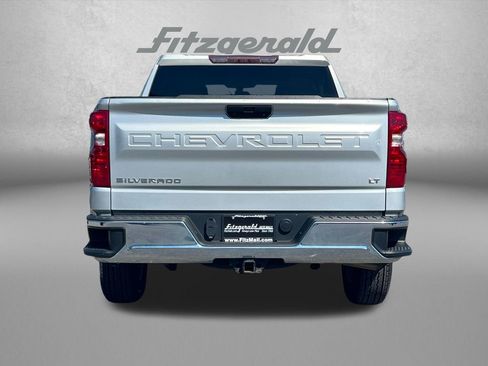 Used 2022 Chevrolet Silverado 1500 LT AWD/4WD image 7