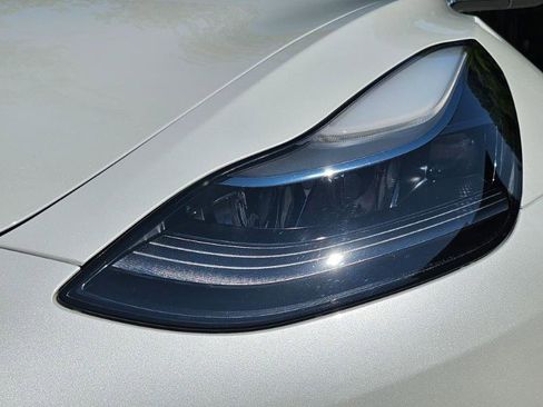 Used 2019 Tesla Model 3 Long Range RWD image 26