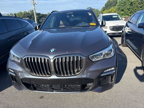 Used 2021 BMW X5 M50i w/ Executive Package AWD/4WD image 3
