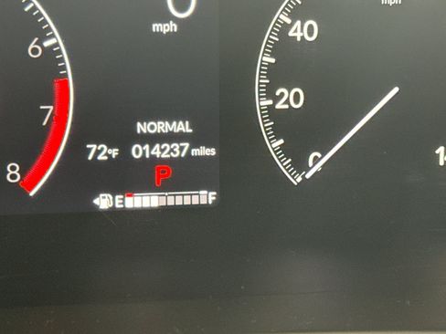 Used 2025 Honda CR-V EX-L image 11