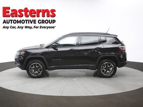 Used 2025 Jeep Compass Trailhawk AWD/4WD image 61