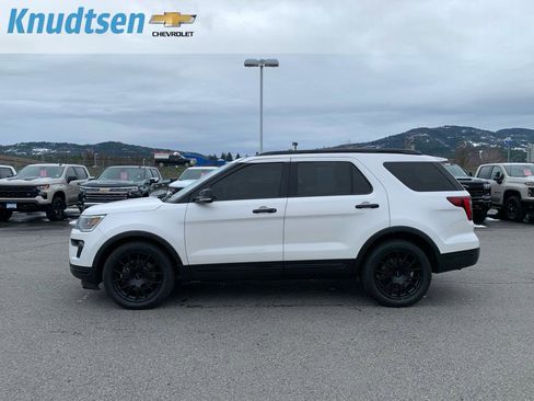 Used 2018 Ford Explorer Sport image 4
