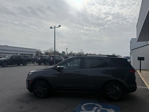 Used 2022 Chevrolet Equinox RS w/ LPO, Floor Liner Package image 26