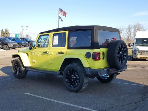 Used 2023 Jeep Wrangler Unlimited Sahara w/ Cold Weather Group image 6