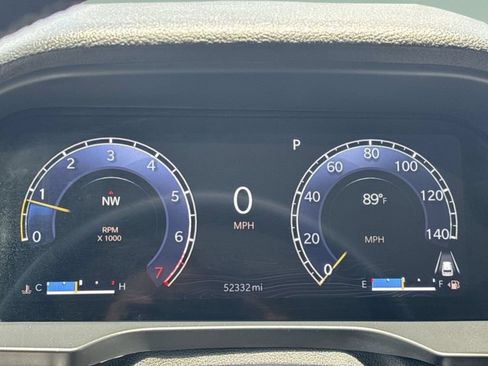 Used 2023 Jeep Grand Cherokee Laredo RWD image 32