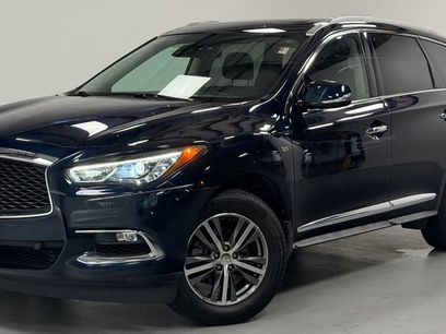 Used 2020 INFINITI QX60 Luxe w/ Essential Package