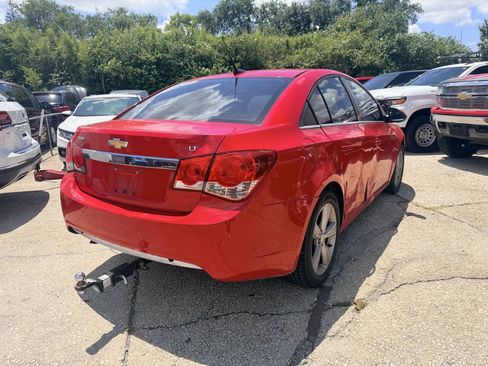 Used 2014 Chevrolet Cruze LT FWD image 2