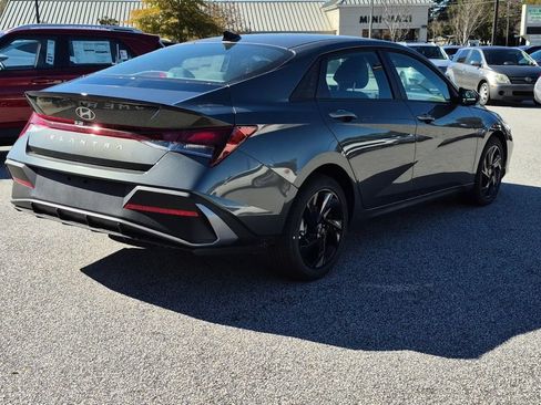 New 2026 Hyundai Elantra SEL Sport FWD image 5
