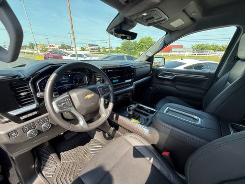 Used 2022 Chevrolet Silverado 1500 LTZ AWD/4WD image 14