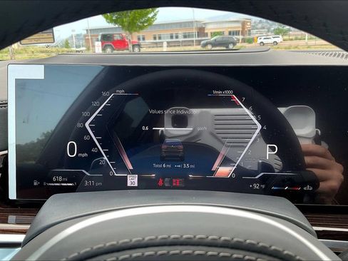 New 2027 BMW X7 xDrive40i w/ Executive Package AWD/4WD image 13