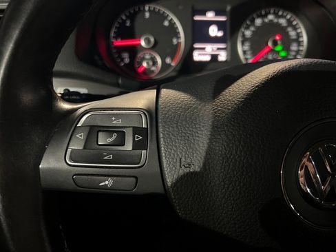 Used 2014 Volkswagen Passat TDI SE image 25