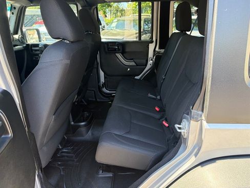 Used 2016 Jeep Wrangler Unlimited Sport w/ Quick Order Package 24S AWD/4WD image 19