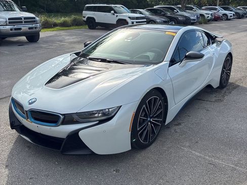 Used 2019 BMW i8 Coupe AWD/4WD image 3