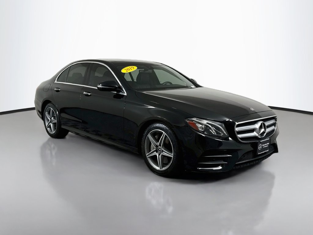 Used 2019 Mercedes-Benz E 300 4MATIC image 1