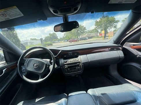 Used 2002 Cadillac De Ville Hearse image 10