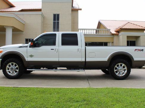 Used 2015 Ford F250 Lariat w/ Lariat Ultimate Package AWD/4WD image 11