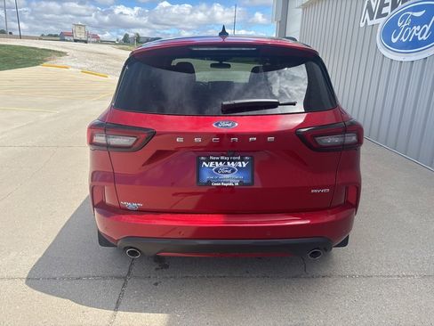 Used 2023 Ford Escape ST-Line w/ Tech Pack #1 image 5