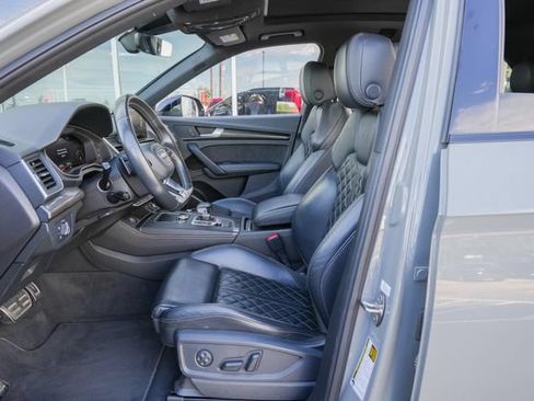 Used 2019 Audi SQ5 Premium Plus w/ Premium Plus Package AWD/4WD image 19