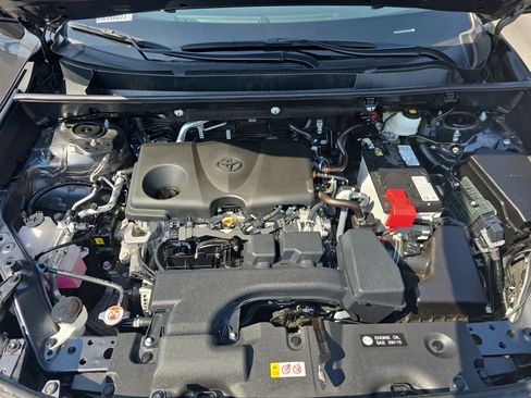 Used 2024 Toyota RAV4 XLE image 32