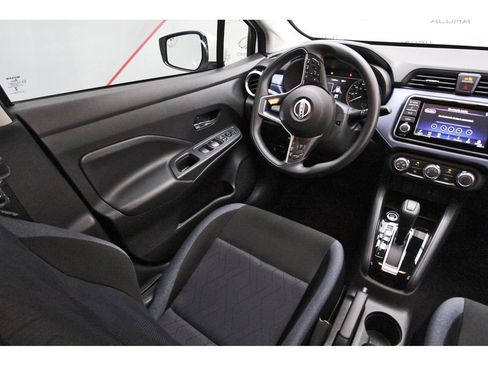 Used 2025 Nissan Versa SV w/ Trunk Package FWD image 8