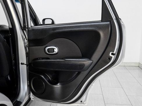 Used 2017 Kia Soul + image 39