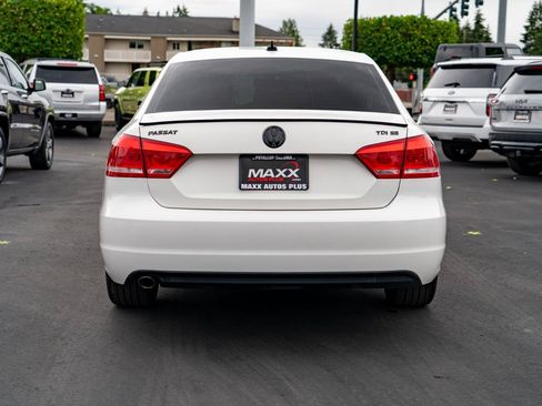 Used 2014 Volkswagen Passat TDI SE FWD image 9