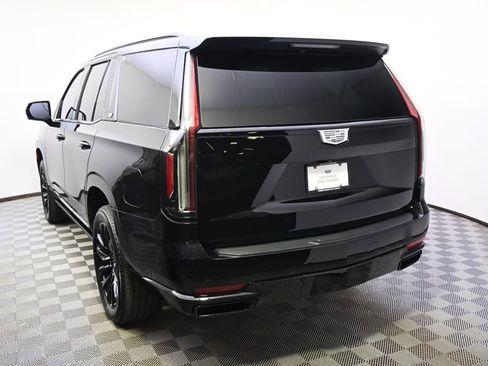 Used 2023 Cadillac Escalade Sport Platinum w/ LPO, ONYX Package AWD/4WD image 4
