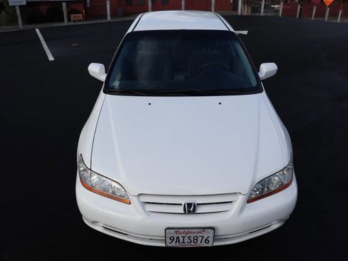Used 2001 Honda Accord LX image 2