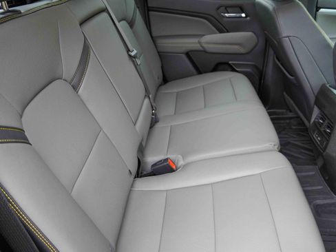 Used 2023 Chevrolet Colorado ZR2 w/ ZR2 Convenience Package III image 35