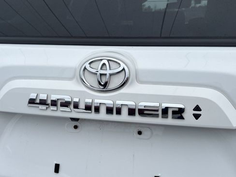 Used 2024 Toyota 4Runner SR5 Premium image 29