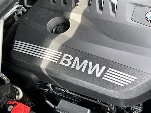 Certified 2024 BMW X7 xDrive40i w/ Premium Package image 33