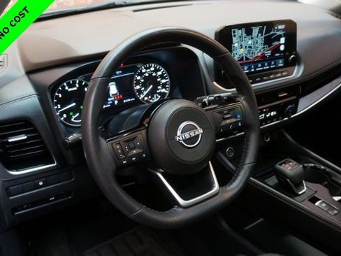 Used 2022 Nissan Rogue SL w/ SL Premium Package image 9