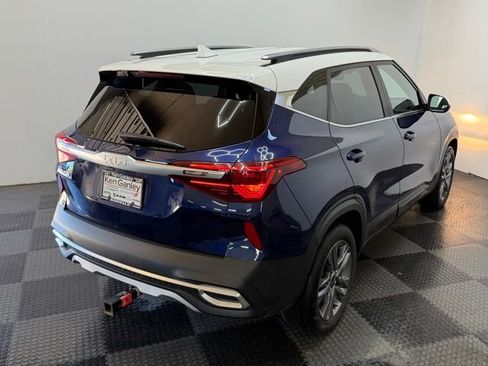 Used 2023 Kia Seltos S w/ Navigation Package FWD image 11